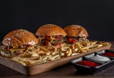 Επανεφεύρεση του fast food: Πώς η ποιότητα και η ποικιλία μεταμορφώνουν το γρήγορο φαγητό