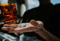 Ολλανδία: Μυστήριο με 49 θανάτους από παράνομη online «φαρμακαποθήκη»