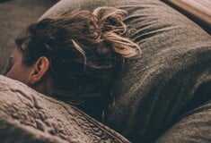 «Σταματήστε να παίρνετε μελατονίνη για τον ύπνο», προειδοποιούν οι ειδικοί