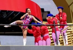 «Δεν σας έχω ανάγκη και δεν είμαι η μαϊμού σας» – Η Doja Cat αντιδρά στα σχόλια των φαν της για τη νέα περιοδεία της