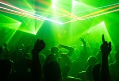 ΜΠΟΥΡΝΑΖΙ ΑΛΚΟΟΛ ΑΝΗΛΙΚΟΣ