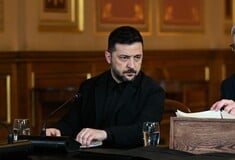 Reuters: Οι ΗΠΑ απειλούν την Ουκρανία για να αποδεχθεί την ειρηνευτική συμφωνία