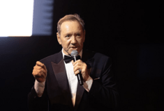 Κέβιν Σπέισι: 