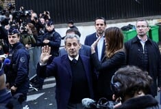 ΣΑΡΚΟΖΙ ΒΙΒΛΙΟ