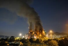 Μεγάλη φωτιά στο Χονγκ Κονγκ: Η κυβέρνηση ανακοίνωσε τέσσερις θανάτους