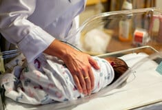 Πρωτοποριακή δοκιμή αξιοποιεί παλιά αντιβιοτικά για να προστατεύσει τα μωρά από τη σήψη