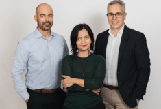 HIV στην Ελλάδα 2025: Όσα ξέρουμε, όσα φοβόμαστε, όσα πρέπει επιτέλους να αλλάξουν