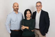 HIV στην Ελλάδα 2025: Όσα ξέρουμε, όσα φοβόμαστε, όσα πρέπει επιτέλους να αλλάξουν