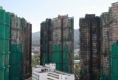 Χονγκ Κονγκ: Κι άλλες συλλήψεις για τη φονική πυρκαγιά σε συγκρότημα πολυκατοικιών 