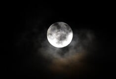 Πανσέληνος Δεκεμβρίου 2025: Πότε θα εμφανιστεί η «Ψυχρή Υπερπανσέληνος»; 