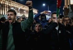 «Gen Z is coming»: Χιλιάδες νέοι στη Βουλγαρία διαδηλώνουν κατά της διαφθοράς