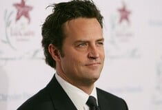 Συγκινούν οι γονείς του Μάθιου Πέρι σε επιστολή προς τον γιατρό του: «Γιατί το έκανες; Για μερικές χιλιάδες δολάρια;»