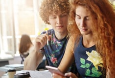 Το πρώτο mini-budget της ζωής τους: Πώς ένα παιδί οργανώνει τα χρήματά του όταν όλα συμβαίνουν στο κινητό