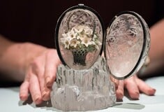 4000 διαμάντια στολίζουν το χειμερινό αυγό Fabergé