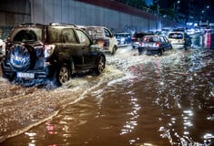 Κακοκαιρία Byron: «Κολλημένοι» οι οδηγοί στην Ε.Ο Αθηνών - Κορίνθου - Σε ποιες περιοχές θα σημειωθούν επικίνδυνα φαινόμενα