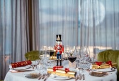 Ο γιορτινός κόσμος του NEW Hotel τον Δεκέμβριο