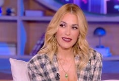 Η Τζένη Μπότση αφηγείται την ιστορία πίσω από την ατάκα «Τι έγινε Κωστάκη;»