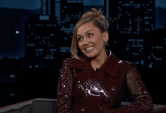 Η Miley Cyrus για το δαχτυλίδι των αρραβώνων της: «Μπορεί να ήταν προσφορά στην Black Friday»