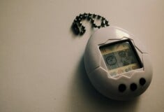 ΣΚ / Γιατί η Gen Z γοητεύεται όλο και περισσότερο από τη ρετρό τεχνολογία;