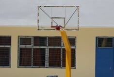 Κροτίδα έσκασε σε σχολείο του Ναυπλίου: Στο νοσοκομείο μαθητής - Αδιαφορία της διεύθυνσης, καταγέλλουν γονείς