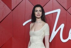 Νέες φωτογραφίες από την «Οδύσσεια» του Νόλαν: Η Αν Χάθαγουεϊ εμφανίζεται ως Πηνελόπη