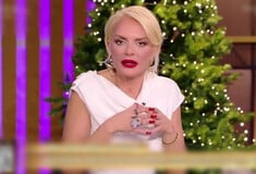 Έλενα Χριστοπούλου: «Αν κάποιος τραγουδιστής πέσει από μπαλκόνι μετά από τόση λάσπη;»