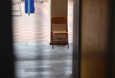 Κυψέλη: Μαθητές κλείδωσαν τους διευθυντές μέσα στο γυμνάσιο όπου μαχαιρώθηκε η 14χρονη