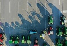 ΑΓΡΟΤΕΣ ΜΠΛΟΚΑ ΚΙΝΗΤΟΠΟΙΗΣΕΙΣ