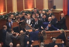 Αλβανία: Επεισόδια στο κοινοβούλιο 