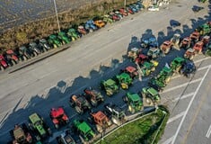 ΑΓΡΟΤΕΣ ΚΥΒΕΡΝΗΣΗ ΜΠΛΟΚΑ