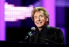 Ο Barry Manilow διαγνώστηκε με καρκίνο στον πνεύμονα