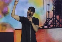 ΕΝΡΙΚΕ ΙΓΚΛΕΣΙΑΣ ΑΝΝΑ ΚΟΥΡΝΙΚΟΒΑ ΠΑΙΔΙ ΒΡΕΦΟΣ