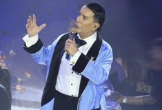 Μ’ έχεις κάνει θεό 