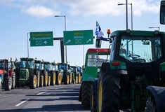 ΑΓΡΟΤΕΣ ΜΑΛΓΑΡΑ ΜΠΛΟΚΑ