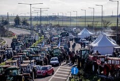 Αγρότες: «Σε αυτό τον αγώνα δεν περισσεύει κανείς - «Κόβουν» στα δύο τη χώρα τη Δευτέρα