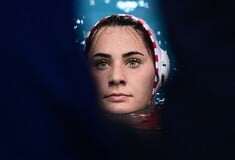 ΦΩΤΕΙΝΗ ΤΡΙΧΑ ΠΟΛΟ