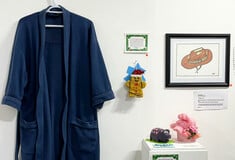 Άνοιξε το Museum of Bad Gifts στο Τορόντο - «Εκεί όπου τα αμήχανα δώρα βρίσκουν τη θέση τους»