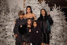 Η Κιμ Καρντάσιαν έκανε δώρα στα παιδιά της κουτάβια και προκάλεσε αντιδράσεις