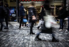 Παραμονή Πρωτοχρονιάς: Μέχρι τι ώρα θα λειτουργήσουν καταστήματα και σούπερ μάρκετ 