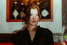 Beauty tricks: Η αλήθεια γι’ αυτά που όντως δουλεύουν τις γιορτές