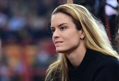 Σάκκαρη για την πρόταση γάμου από τον Κωνσταντίνο Μητσοτάκη: «Είμαι πολύ τυχερή, είναι εξαιρετικός»