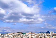 Καιρός: Ανεβαίνει κι άλλο η θερμοκρασία σήμερα -Σε ποιες περιοχές προβλέπεται να βρέξει