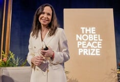 ΜΑΡΙΑ ΚΟΡΙΝΑ ΜΑΤΣΑΔΟ ΝΟΜΠΕΛ ΕΙΡΗΝΗΣ ΝΤΟΝΑΛΝΤ ΤΡΑΜΠ ΝΙΚΟΛΑΣ ΜΑΔΟΥΡΟ