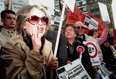 ΜΠΡΙΖΙΤ ΜΠΑΡΝΤΟ ΚΗΔΕΙΑ ΓΑΛΛΙΑ