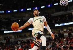 ΓΙΑΝΝΗΣ ΑΝΤΕΤΟΚΟΥΝΜΠΟ ΜΙΛΓΟΥΟΚΙ ΜΠΑΚΣ