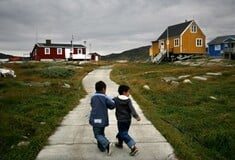 Η σκοτεινή ιστορία της δανικής κυριαρχίας στην Γροιλανδία 