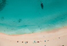 ΣΚ - Το νησί της Καραϊβικής στο οποίο απαγορεύεται η πρόσβαση των ντόπιων στις παραλίες