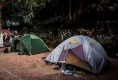 ΦΟΙΝΙΚΟΥΝΤΑ ΔΙΠΛΗ ΔΟΛΟΦΟΝΙΑ ΔΡΑΣΤΕΣ