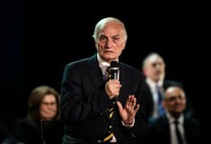 Μανώλης Μαυρομμάτης: Βγαίνει από το κέντρο αποκατάστασης δύο χρόνια μετά τη φωτιά στο σπίτι του