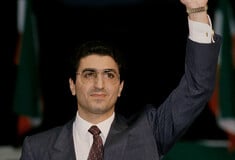 Ρεζά Παχλαβί: Ο έκπτωτος πρίγκιπας που αναδεικνύεται από την απόγνωση του ιρανικού λαού